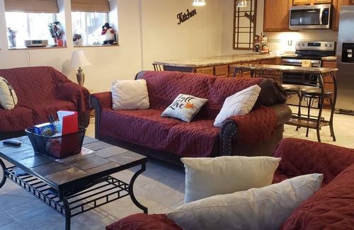 Center Lovell House | KEZAR LK, sleeps 10. Dogs w/fee,8.6 ml Pleasant Ski, 1ml Golf/beachs/trail acnn