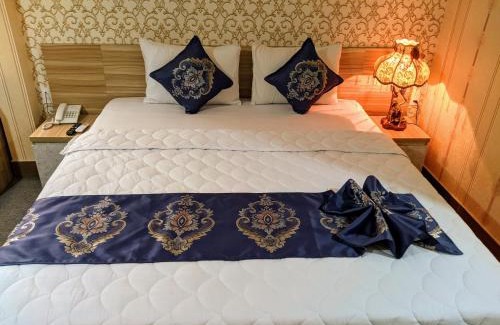 Ninh Kieu Hotel | Khách sạn Ý Linh Cần Thơ