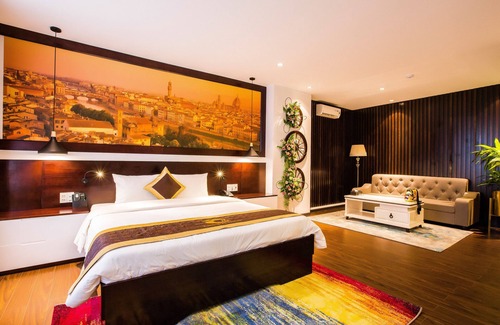 Ngo Quyen Hotel | Khach San Tuong Vi - Le Hong Phong