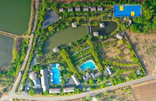 Chau Duc Hotel | Khu Nghỉ Dưỡng Sinh Thái Charm Eco Retreat