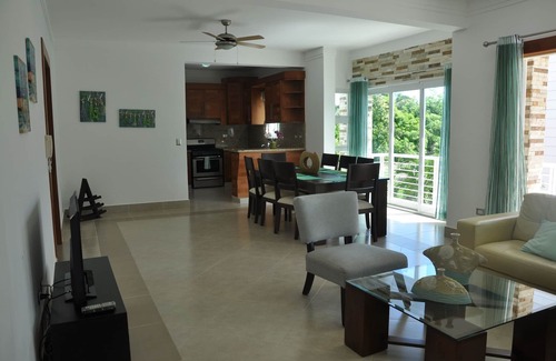 La Esplanada Condo | KIDS-FRIENDLY LUXURY CONDO WITH POOL IN CENTRAL SOSUA
