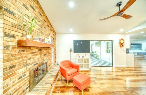 Diplomat House | Kids- Friendly Stay in Cape - Tesla charger
