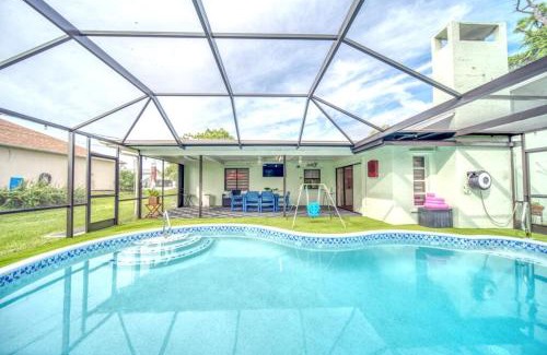 Diplomat House | Kids- Friendly Stay in Cape - Tesla charger