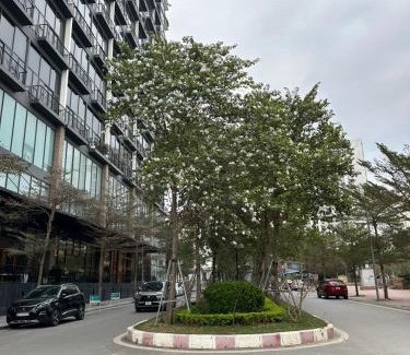 Tay Ho Apartment | KIM Apartment & Homestays