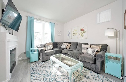 Rancho Santa Margarita House | King-30min to Airport-Self Check In-Parking-367Mbps