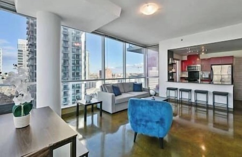 Beltline Apartment | King Bed | Mins to Saddledome | AC | UG Parking