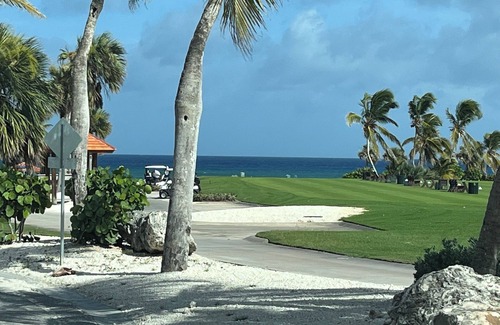 Punta Cana Resort | King Bed, sleeps up to 4, All Inclusive Resort in Cap Cana, Punta Cana