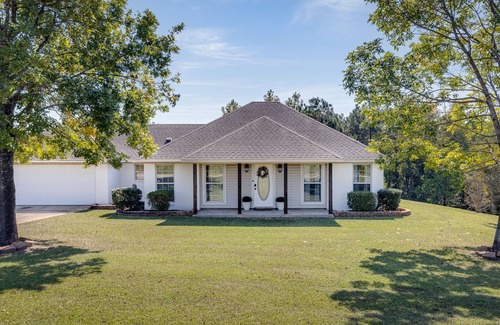 Fairbanks House | KING SIZE BED! Private Country Home - 3 Bed 2.5 Bath