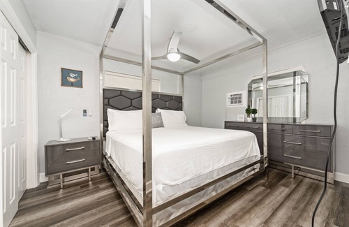 Azalea Park House | King suite, Entire house ,Perfect vacation, Orlando π
