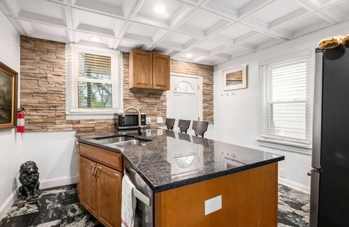 Weinland Park House | ★King’s Landing Duplex close to OSU/Short North ★