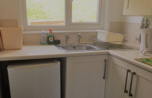 Ventnor Ski Chalet | Kings view villa, beach in walking distance