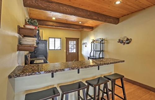 Shell Knob Cabin | KingsRiver Lodge S w/Pickleball Court-Walk to Lake