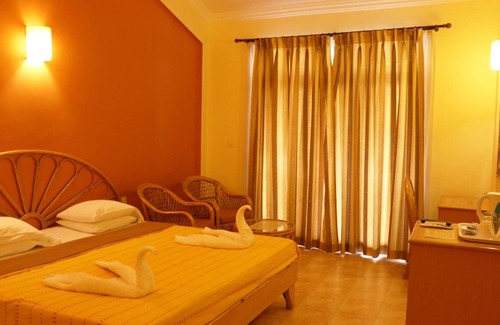 Calangute Hotel | Kingstork Beach Resort