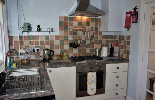 Leven Cottage | Kirkview Cottage pet friendly, sleeps 4 near St Andrews