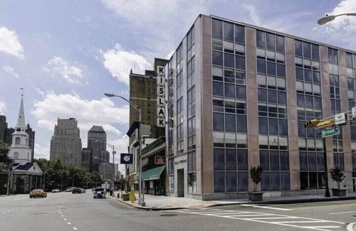 Central Business District Apartment | Kislak #206 1BR/1BA S
