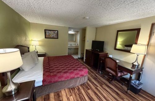 Derrick City Hotel | Kiteville Bradford