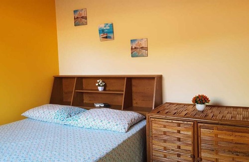 Barra Grande Ski Chalet | Kitnet near the beach equipped with stove, refrigerator, air conditioning.