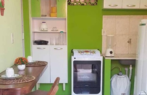 Barra Grande Ski Chalet | Kitnet near the beach equipped with stove, refrigerator, air conditioning.
