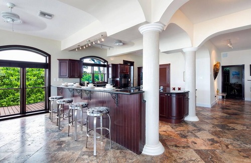 Old Man Bay House | KiToCay: Modern Beach House w/Over-the-Water Sun Deck & Private Beach Lot