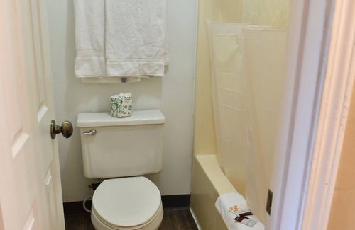 Merrillville Hotel | Knights Inn Merrillville