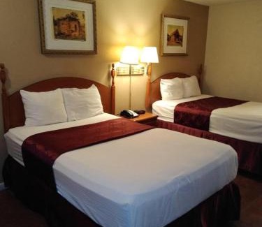 San Antonio Hotel | Knights Inn San Antonio near Frost Bank Center