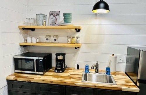 Mountain View Cabin | Knotty Squirrel Unit 7 Multibedroom Suite