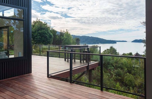 Ngaio Bay House | Kokomea - Kaiteriteri Holiday Home