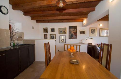 Cove Tri Zala (Zrnovo) Apartment | Kolenda Apartment