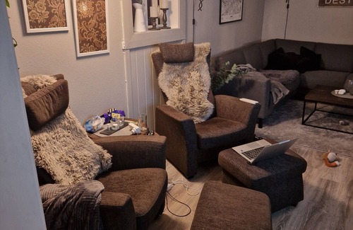 Galaa Apartment | Koselig Leilighet i 2etg, Kun 5 Minutter å gå til Sentrum,