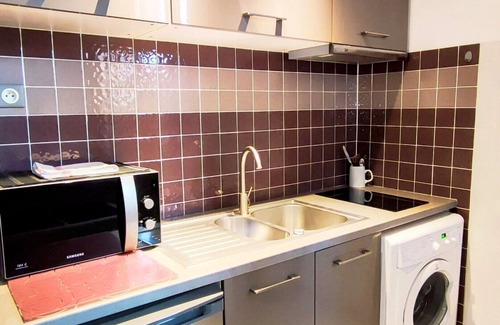 Prado - Republique Apartment | Kosykasa Spa
