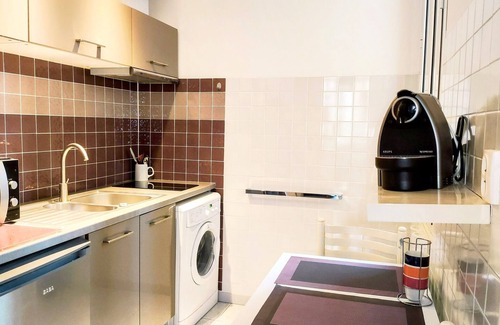 Prado - Republique Apartment | Kosykasa Spa