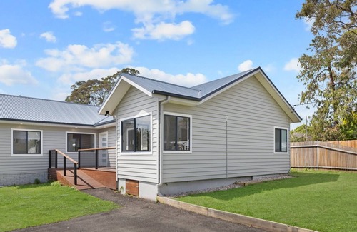 Glenbrook House | KozyGuru | Glenbrook | Renovated 5 Room House