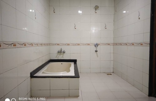 Saunta Vaddo Hotel | Krish Holiday Inn