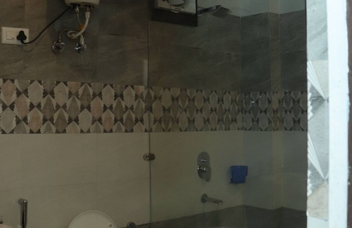 Dharamshala Hotel | Krishna Hotel And Restaurant