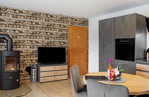 Edertal Apartment | Krummel vacation apartment with private terrace and WLAN