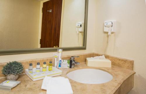 Juarez Municipality Hotel | Krystal Urban Ciudad Juarez by US Consulate