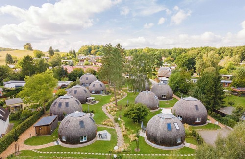 Muritz House | Kugelhaus Selene - Round design, open fire & terrace on Lake Tollensesee