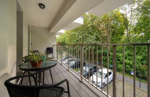 Krzyki Apartment | Kukuczki 7 Stylowy Apartament we Wrocławiu by Noclegi Renters