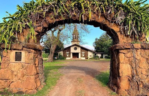 Mokuleia House | Kukui Hale - Short Walk to Beach, AC