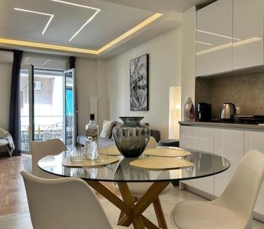 Kypseli Apartment | Kypseli Contemporary Comfort for 6