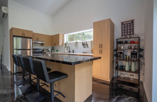 La Patrie Ski Chalet | L'Étoile Filante/Spa/Rivière/Table de Pool
