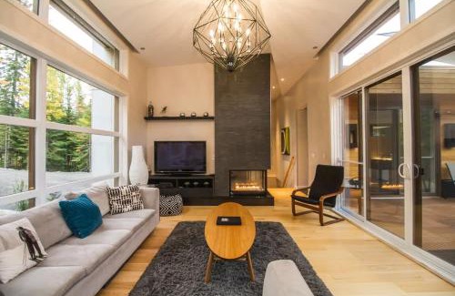 Petite-Riviere-Saint-Francois House | L'Ambitieux de Charlevoix