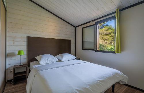 Sollies-Toucas House | L’Abiho - Chalet climatisé avec piscine