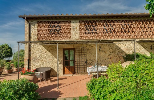 San Pietro in Bossolo Apartment | L'Aia, two bedrooms apartment in the Chianti area with A/C and swimming pool
