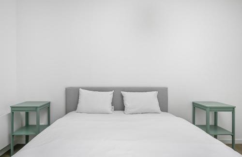 Evreux Apartment | L Apparté Beau 2 chb moderne avec jardin privé parking proche centre Évreux