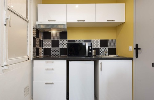 Carmes Apartment | L'Estival - Calm Studio Downtown