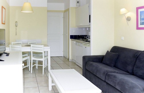 Chateau-d'Olonne Apartment | L'Estran 24M by Interhome