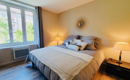 Ville Haute Apartment | "L'imprévue", standing au pied de Notre-Dame