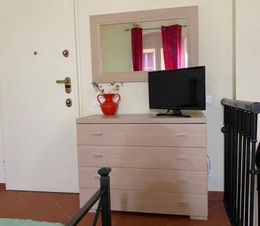 Marina di Carrara House | L'orologio matto