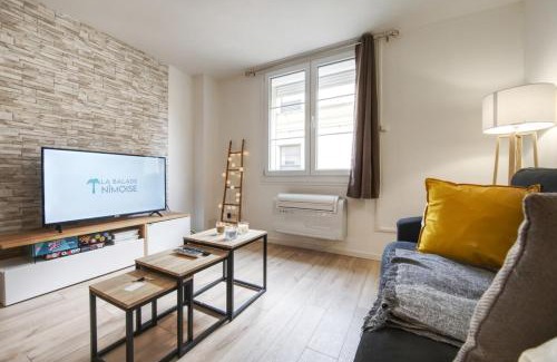 Nimes City Centre Apartment | La Balade Nîmoise Center Car Park AC